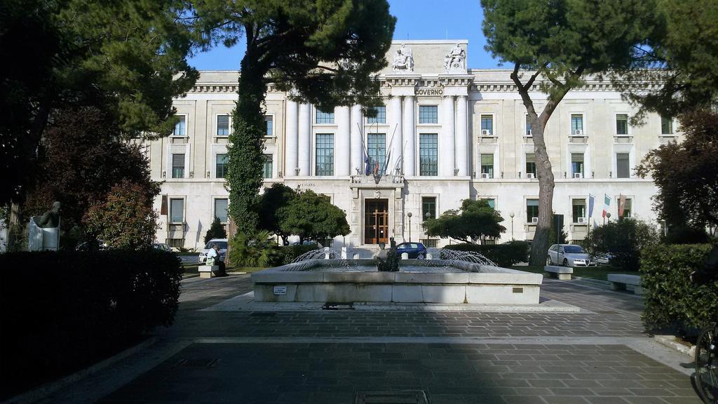 Suites Rome Pescara Exterior foto